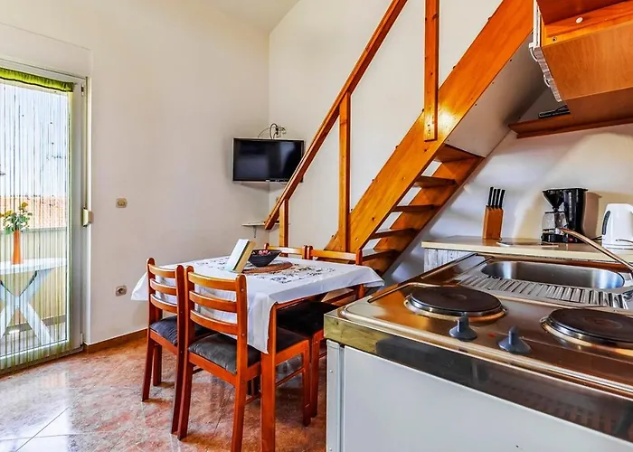 Appartement Istriensonne - Studio-ap Dani 1-3 *