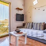 Apartment Istriensonne - Studio-ap Dani 1-3 *
